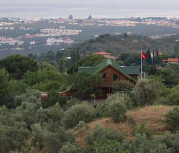Albatross Dağ Evleri